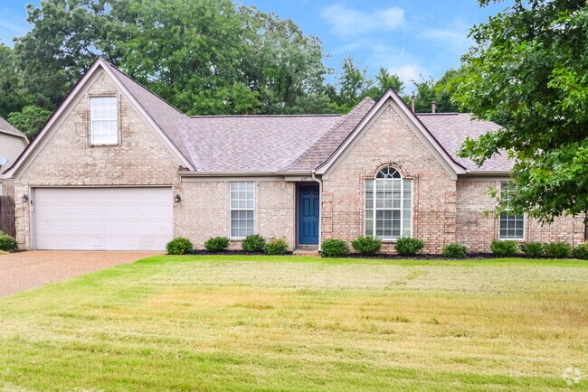 Building Photo - 435 E Tate Dr