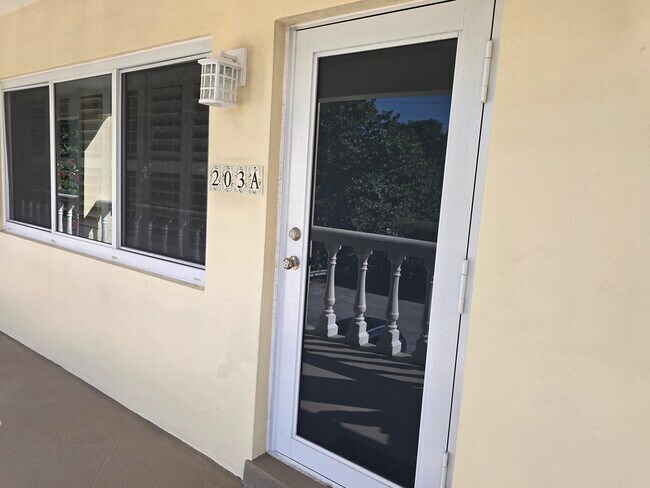 Foto del edificio - 60 Venetian Dr