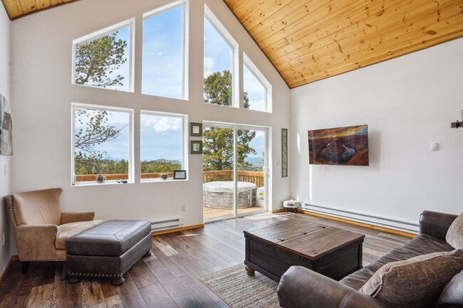 Building Photo - 51 Dakota Ln