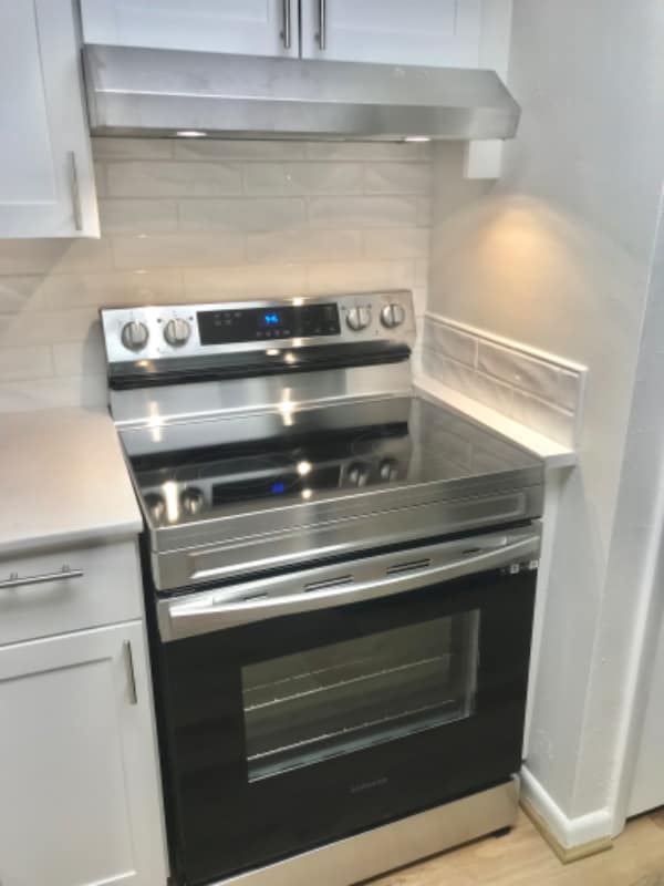 Building Photo - 21 Vaughns Gap Rd