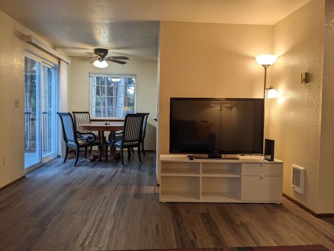 Foto del interior - Firwood Grove Apartment LLC