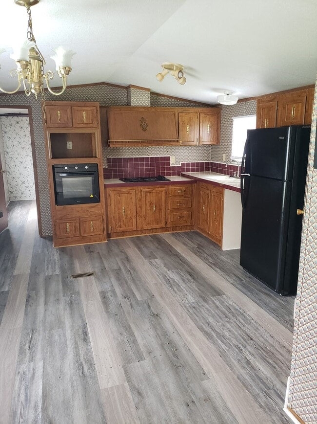 Building Photo - 97 Windsong Ln