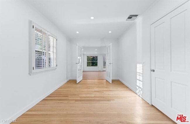 Foto del edificio - 4 br, 4 bath House - 11357 Berwick St