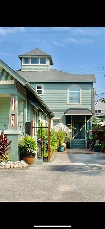 Foto principal - 732 Yale St