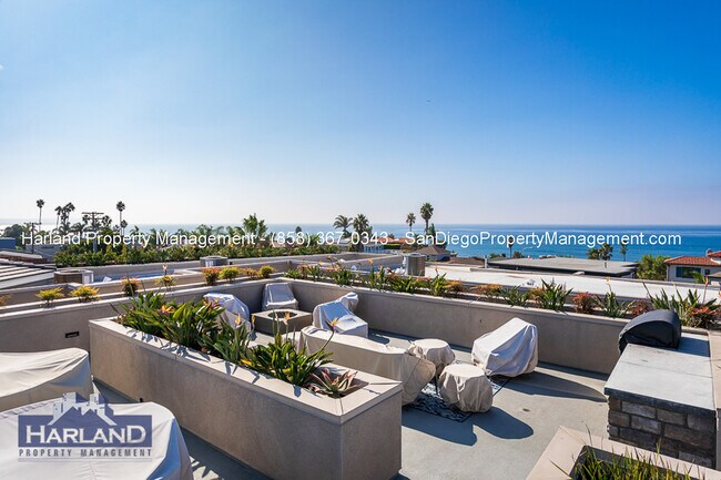 Building Photo - 5702 La Jolla Blvd