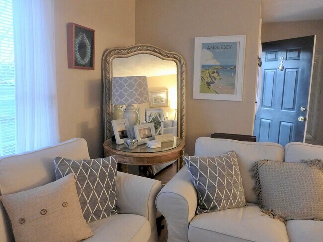 Foto del edificio - 1040 Blue Ridge View Cir