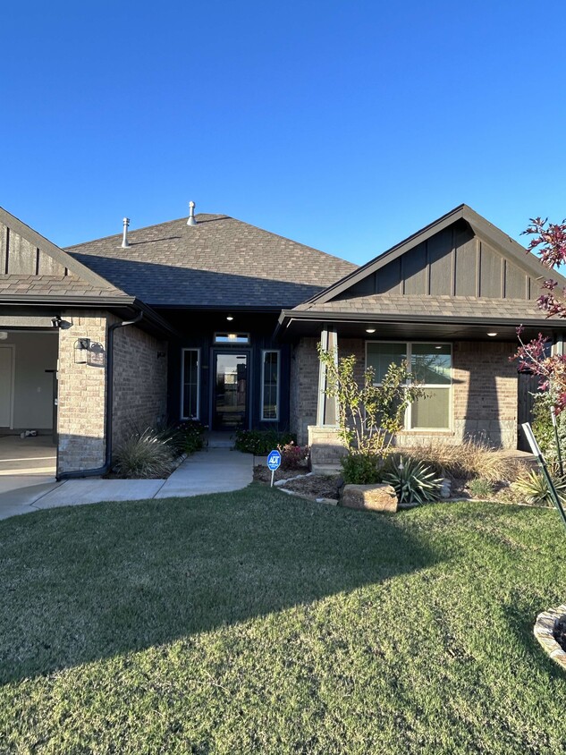 Foto principal - 8913 SW 42nd St