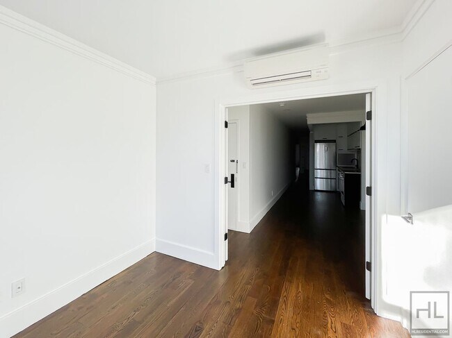 Building Photo - Amazing Carroll Gardens Neighborhood Locat...