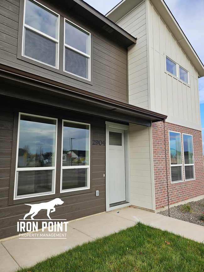 Building Photo - Brand New, Never-Lived-In 3-Bed, 2.5-Bath Townhome in Caldwell - One Month Free with Move-In by 3/15