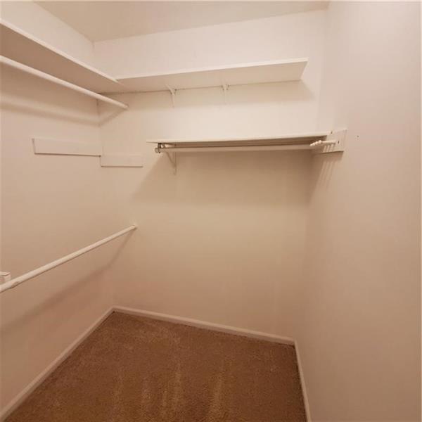 Building Photo - 185 Laurel Mill Ct