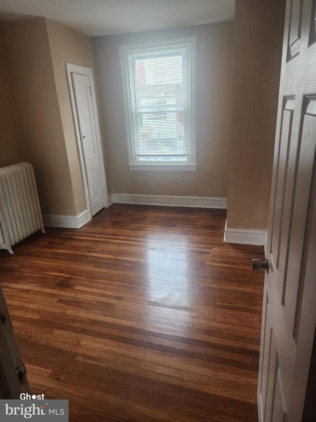 Foto del edificio - 5444 N Marvine St