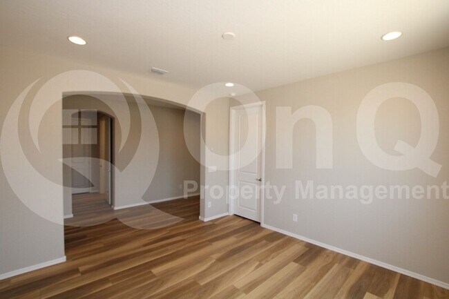 Foto del edificio - 18827 N 262nd Ln