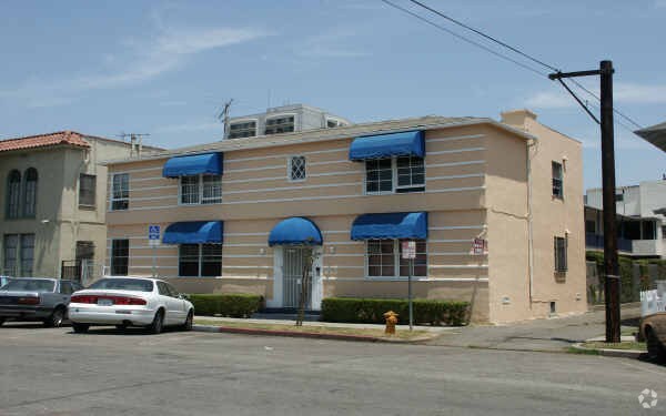 Foto del edificio - 630 Cedar Ave