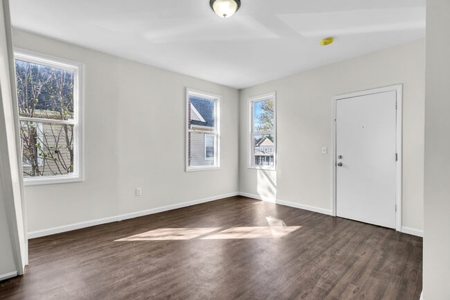 Foto del edificio - 478 Bath Ave