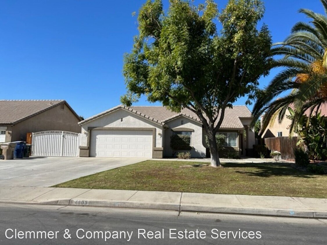3 br, 2 bath House 4803 Matterhorn Way House Rental in Bakersfield