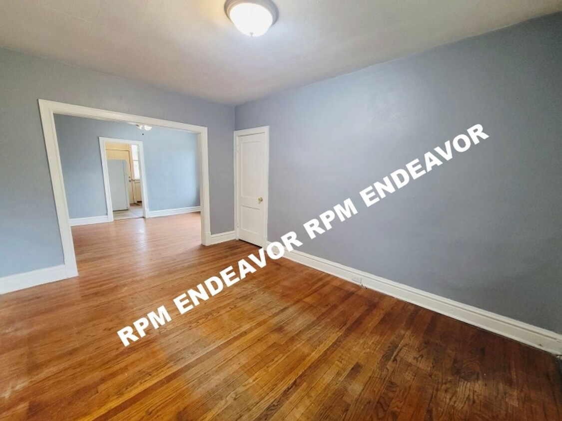 Primary Photo - 4815 Anderson Ave