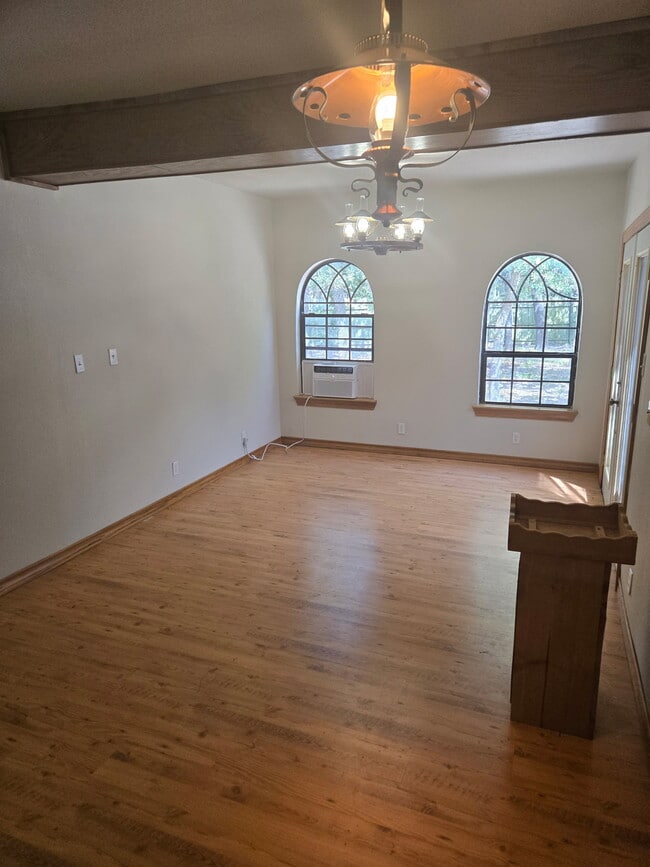 Building Photo - 1496 Co Rd 113