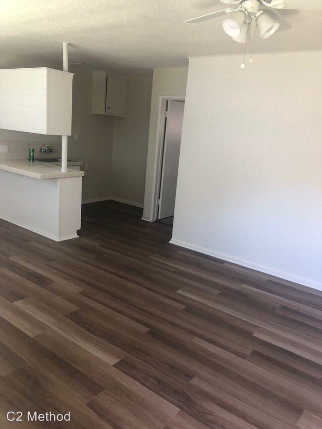 Foto del edificio - 1336 E Hellman St