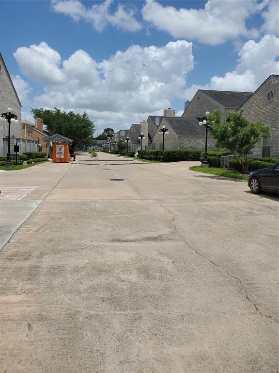 Building Photo - 308 Wilcrest Dr