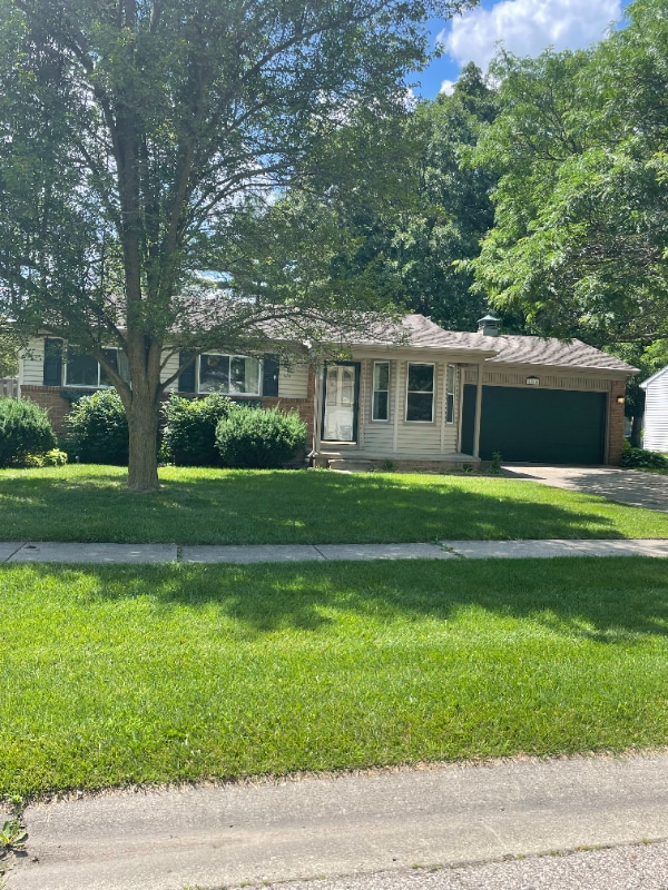 Primary Photo - 5884 Ivanhoe Ave