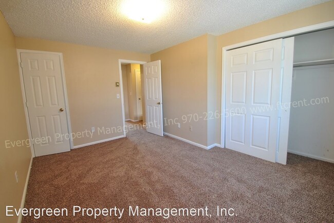 Building Photo - 4881-4887 Basswood Dr