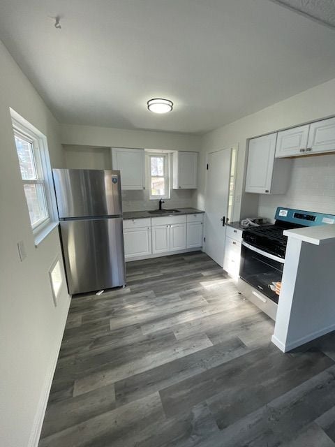 Building Photo - Newly renovated 4 bedroom 1.5 bath  Home i...