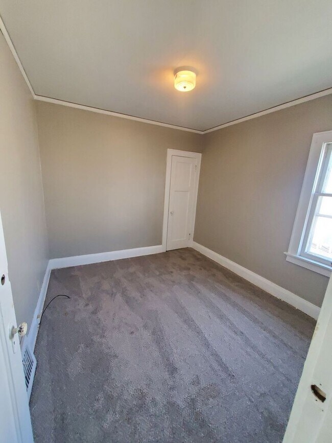 Foto del edificio - 2 Bedroom Single Family