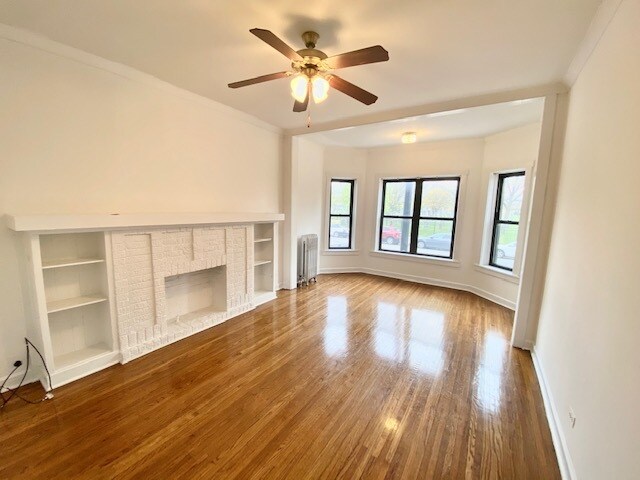 Building Photo - 1315 W Lawrence Ave