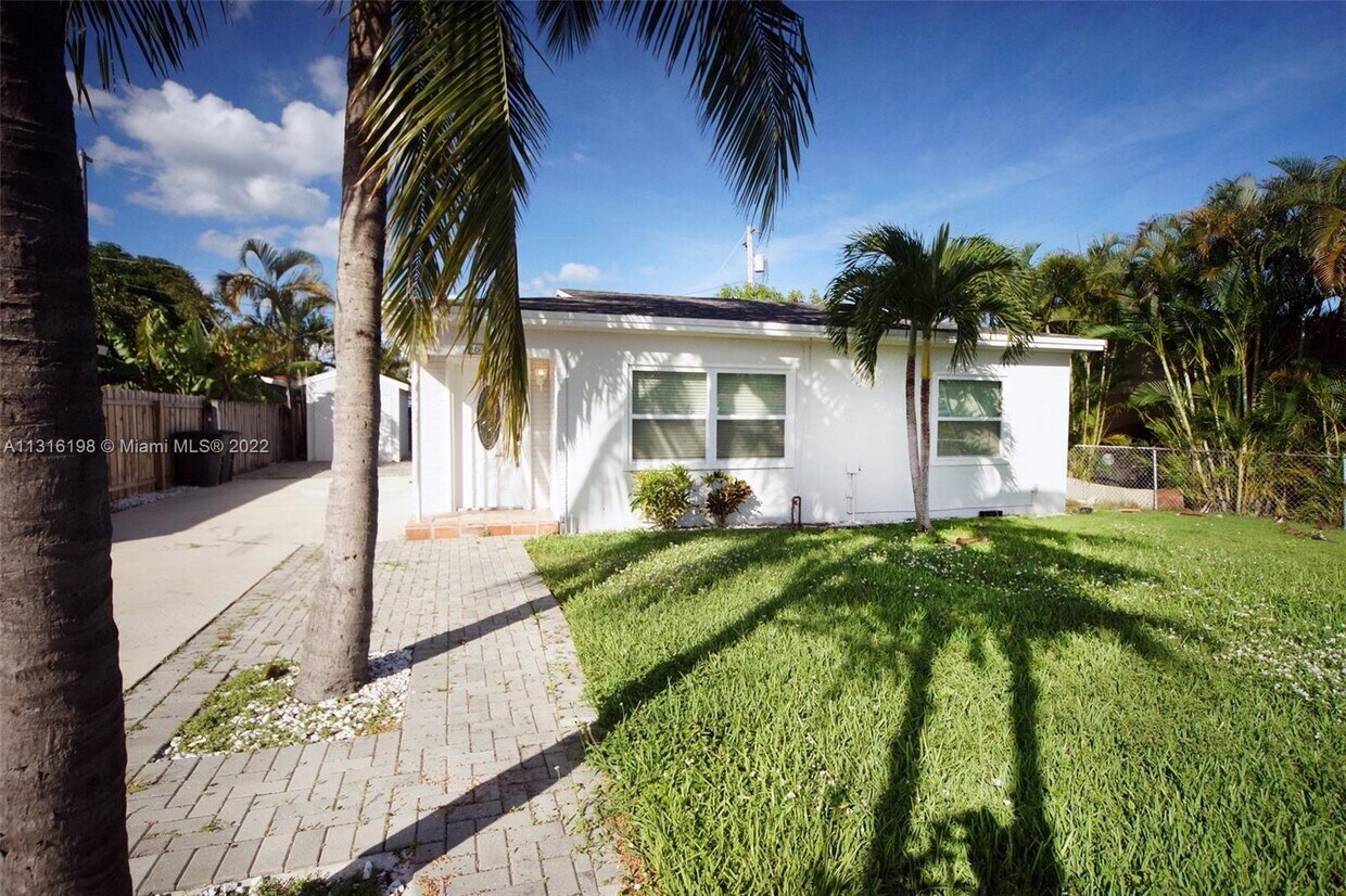 Foto principal - 621 Hudson Rd