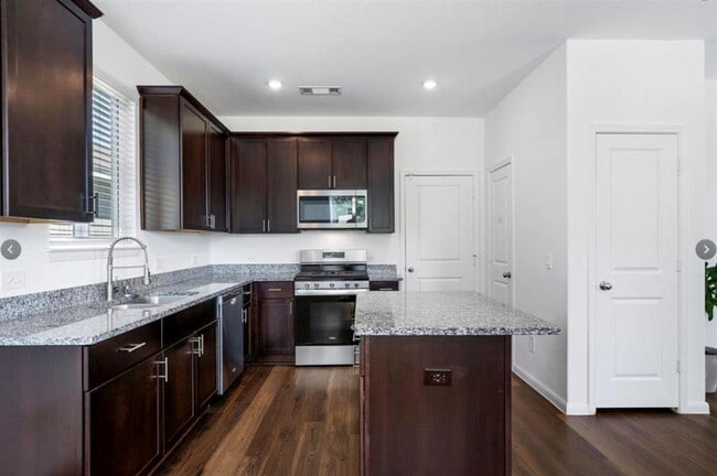 Building Photo - 5307 Purple Wisteria Ln