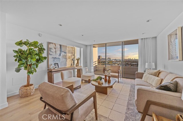 Foto del edificio - 343 Pioneer Dr