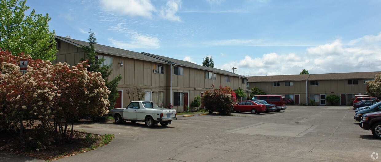 Primary Photo - 924-928 NW Sycamore Ave