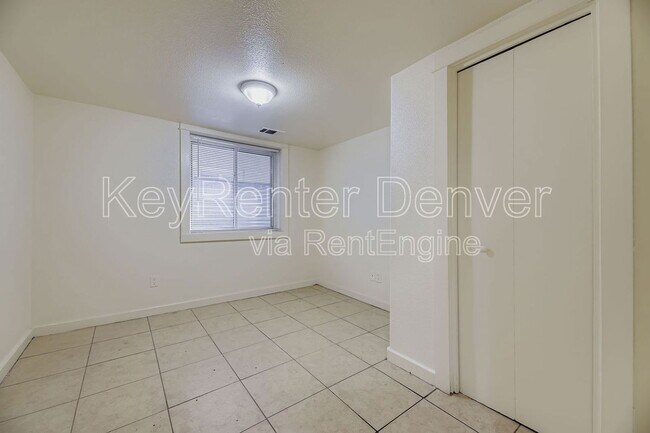 Foto del edificio - 2513 S Broadway