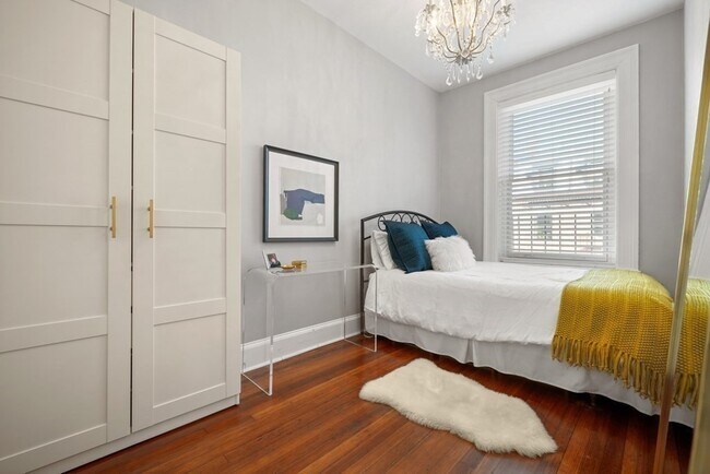 Building Photo - 35 Marlborough St