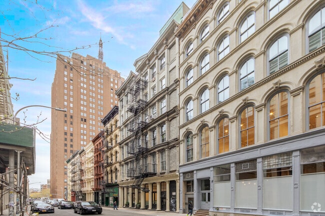 Building Photo - 48-50 Walker St