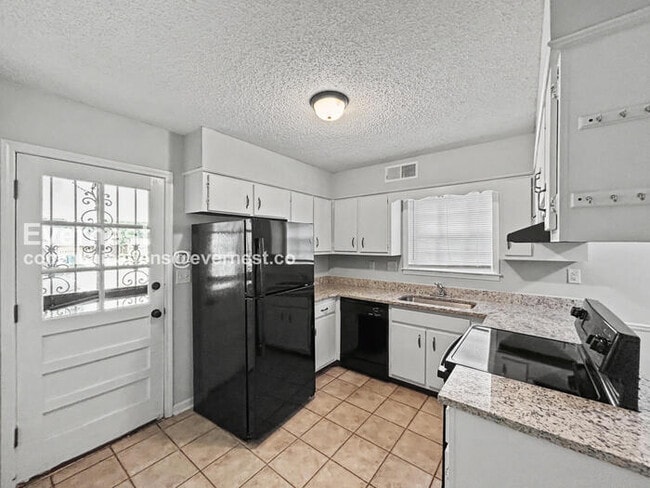 Foto del edificio - 760 Hackberry Dr