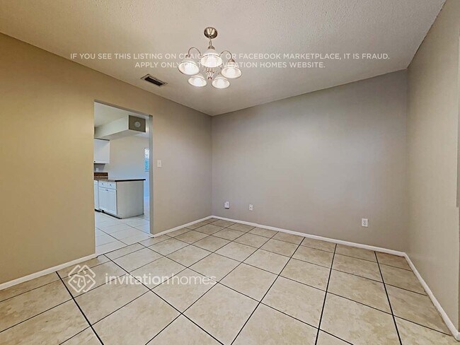 Foto del edificio - 6877 Jackman Blvd