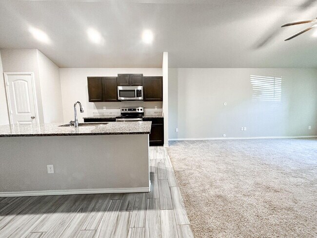 Building Photo - 2918 Urbana Ave