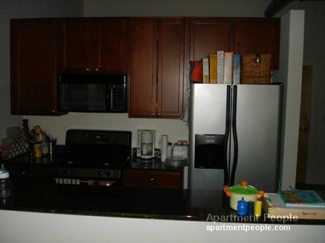 Foto del edificio - 1069 W 14th Pl