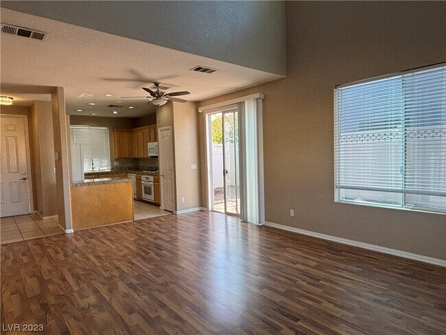 Building Photo - 6260 Huntington Ridge Ave