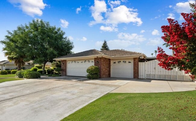 Building Photo - 13019 Queen Palm Ct