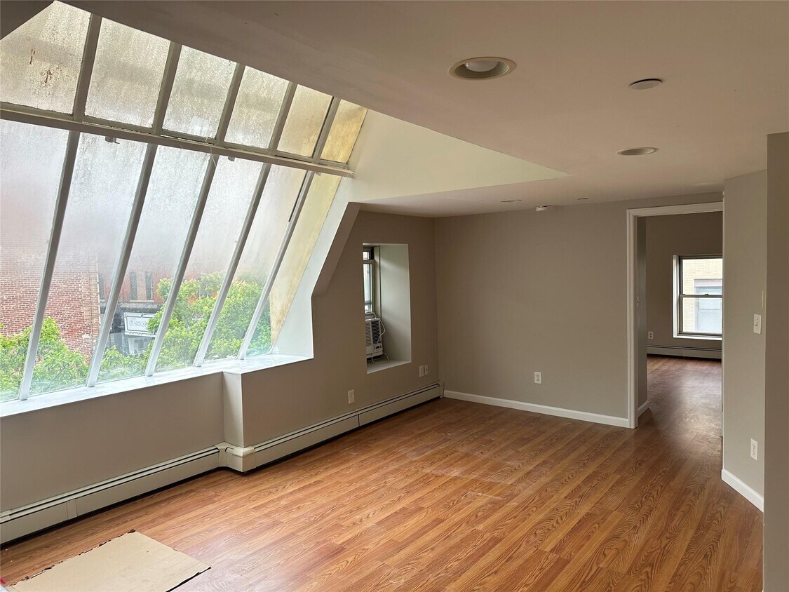 Primary Photo - 42 North St