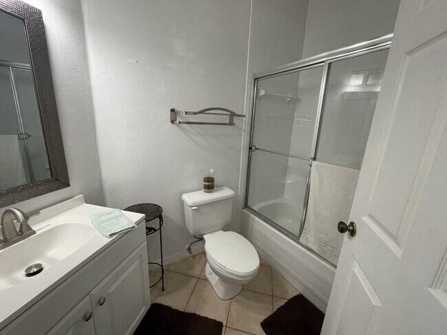 Foto del edificio - 10015 Perfect Dr