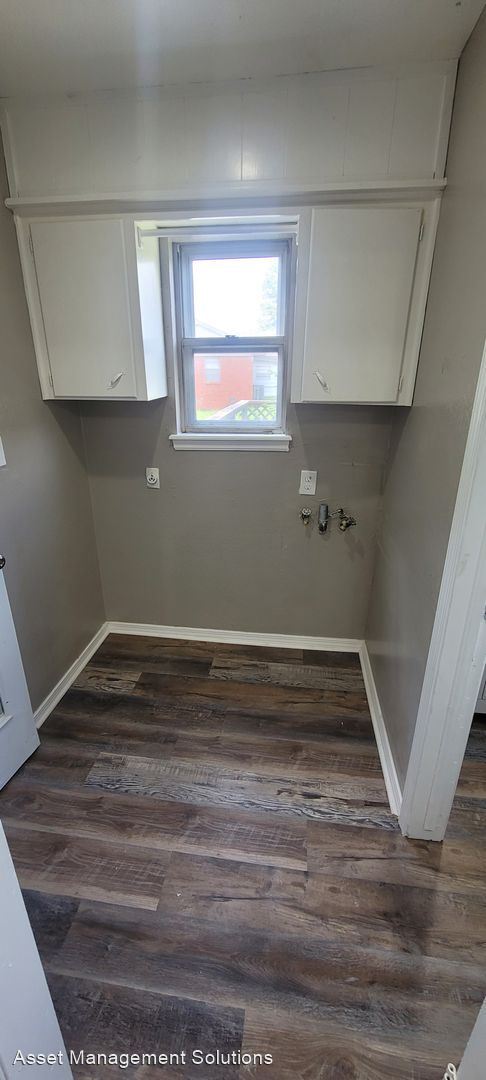 Foto del edificio - 5 br, 2 bath House - 6900 Ashby Terrace