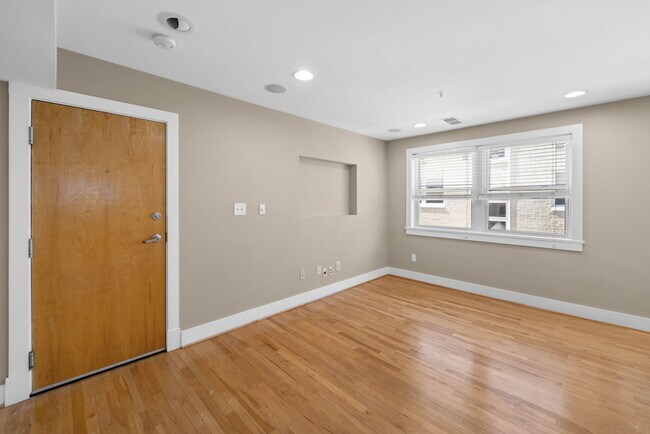 Foto del edificio - 2600 Sherman Ave NW