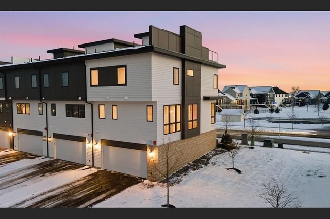 Foto del edificio - 5013 162nd St W