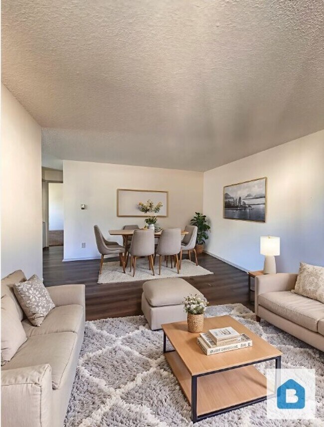 Interior Photo - 1915 Henderson Ave.