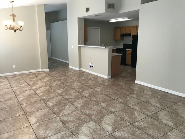 Building Photo - 4211 N 107th Dr