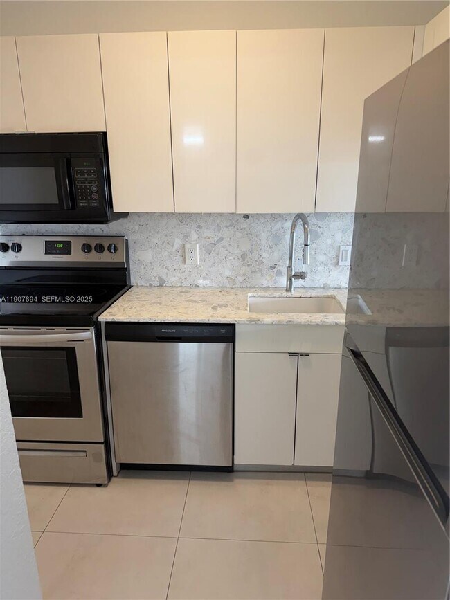 Foto del edificio - 1455 N Treasure Dr