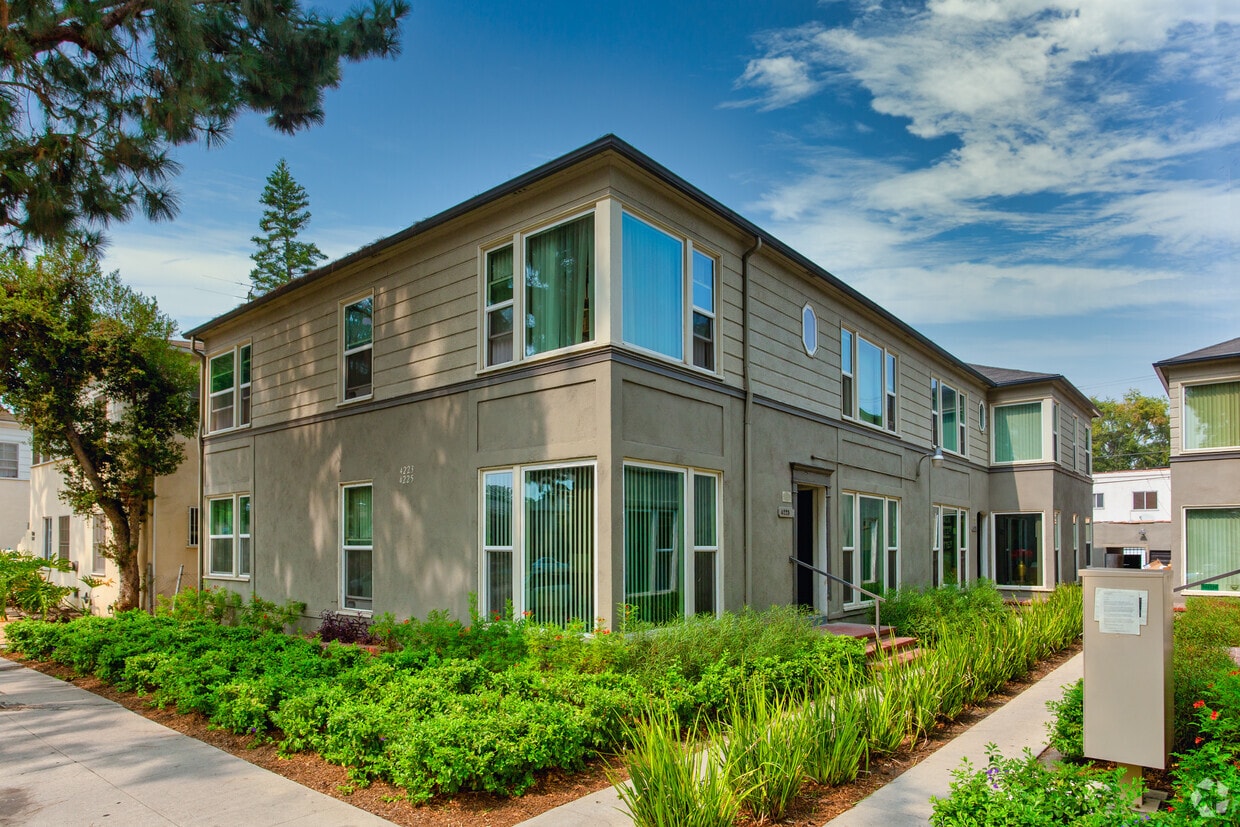 Leimert Park Apartments in Los Angeles, CA Westside Rentals